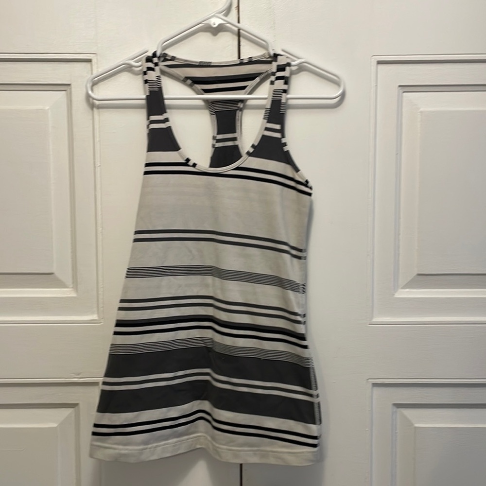 Lululemon women’s tank top